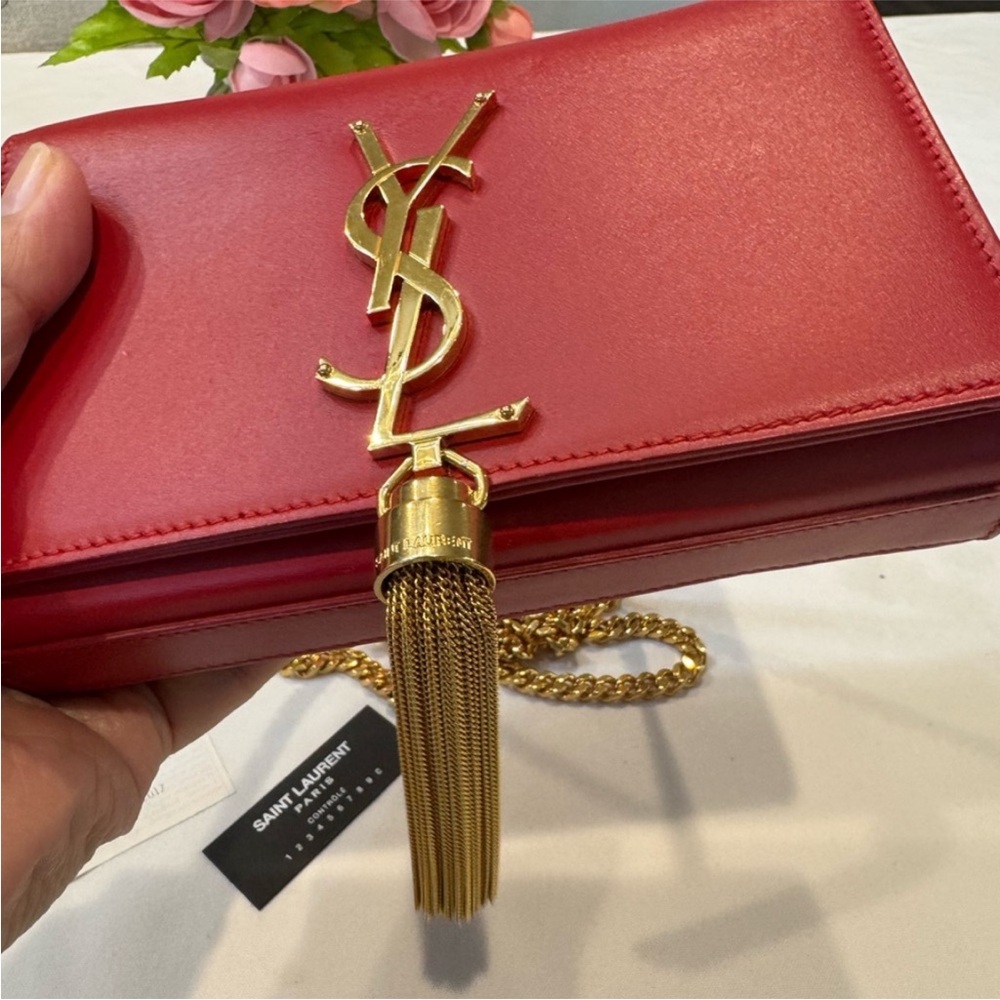 Saint Laurent Red and Gold Clutch with Iconic YSL Logo - Picture 6 of 16
